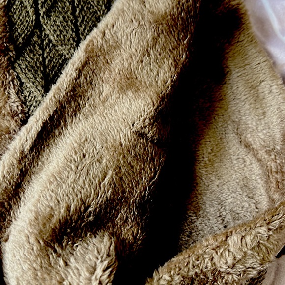 Women Warm Infinity Scarf & Beanie Knitted Hat 2Pcs! - Picture 2 of 4